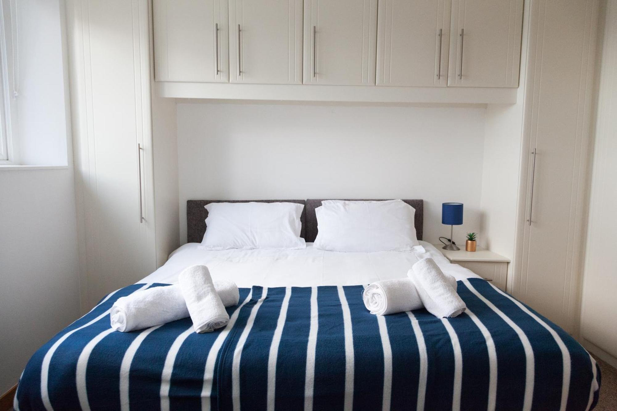 Weekly & Monthly Stays In Penthouse For Contractors Or Leisure Single Or Superking Beds Available Birkenhead Exterior foto